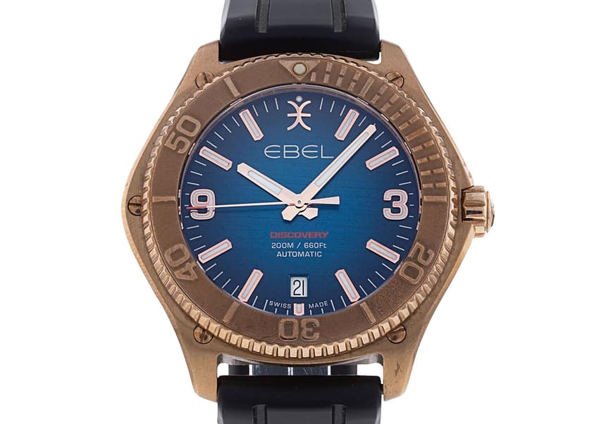 A contemporary Ebel Discovery dive watch with bronze case and titanium caseback 