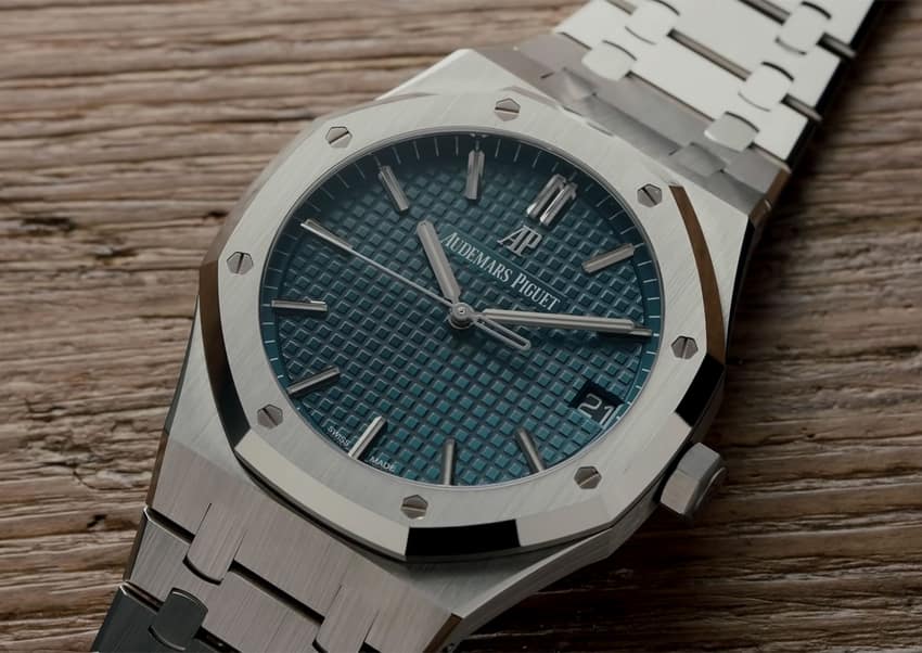 The Audemars Piguet Royal Oak was designed by Gérald Genta. Genta also designed the Patek Philippe Nautilus