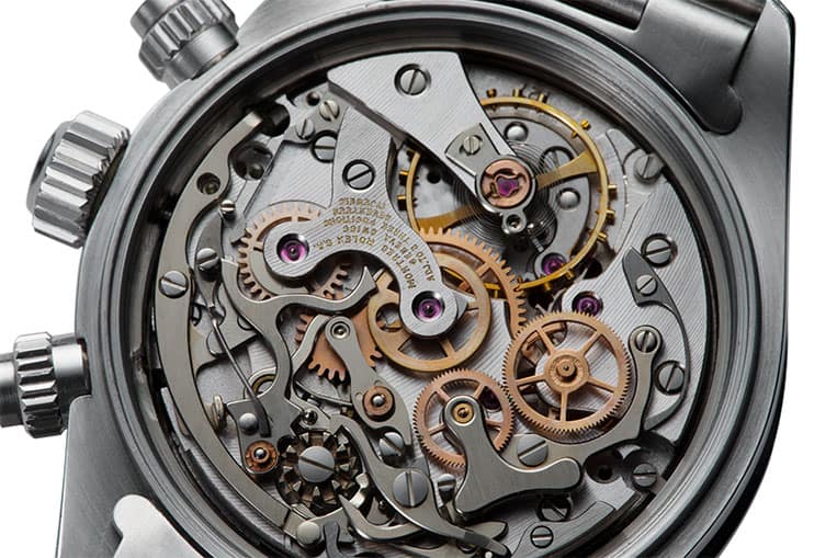 A modified Valjoux 72 manual wind movement takes care of power duties