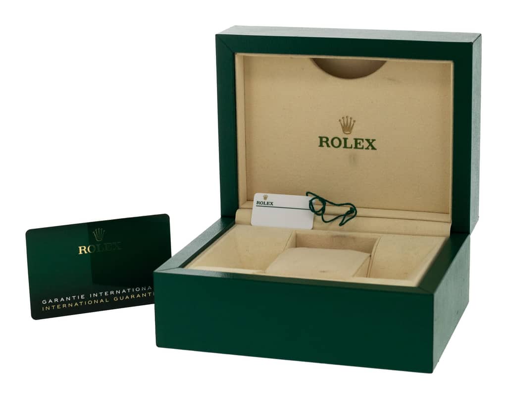 Rolex Oyster Perpetual 126000 — thumbnail 2
