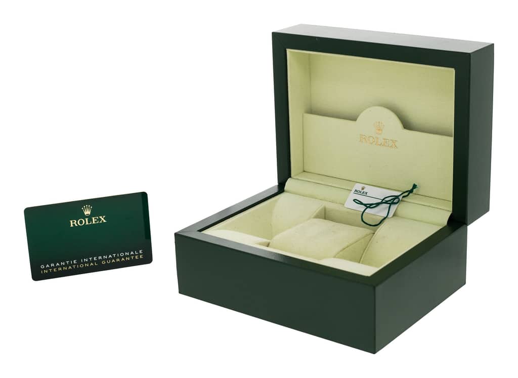Rolex Oyster Perpetual 126000 — thumbnail 2