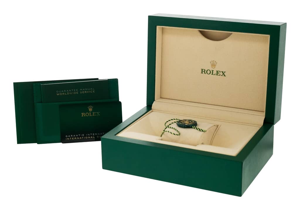 Rolex Oyster Perpetual 126000 — thumbnail 2