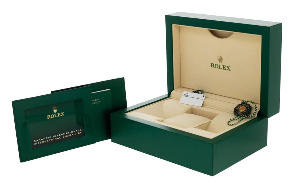 Rolex Oyster Perpetual 124300 — thumbnail 2