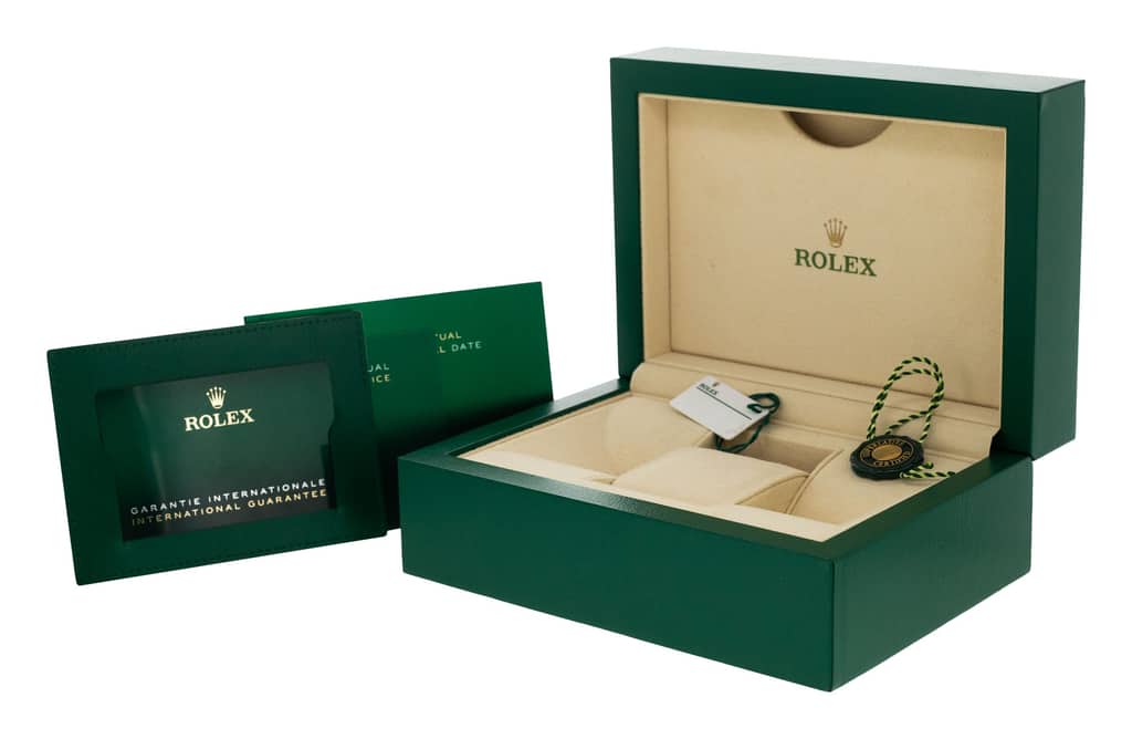 Rolex Oyster Perpetual 124300 — thumbnail 2