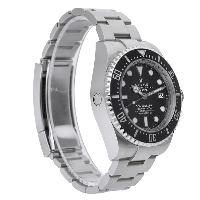 Rolex Sea-Dweller 136660 — thumbnail 2