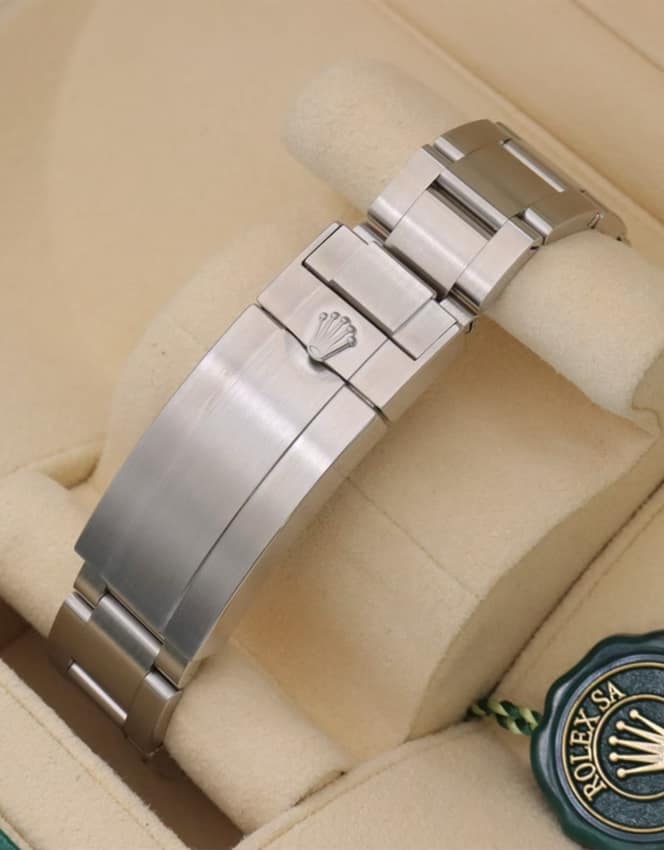 Rolex Submariner 124060 — thumbnail 3