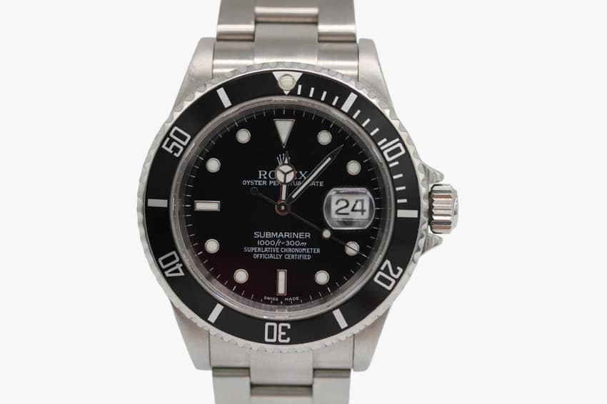 Rolex Submariner 16610 — image 1 of 3