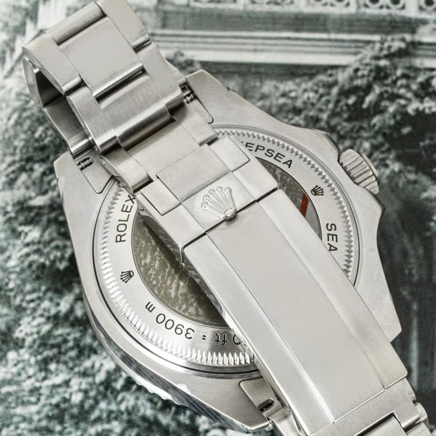 Rolex Sea-Dweller 116660 — thumbnail 3