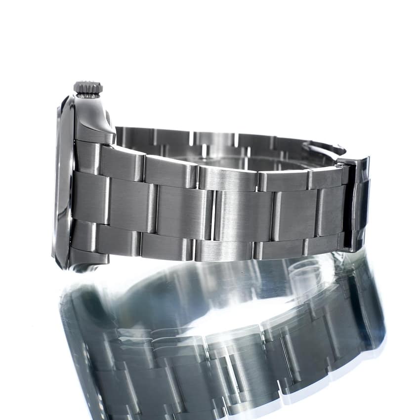 Rolex Oyster Perpetual 126000 — thumbnail 2