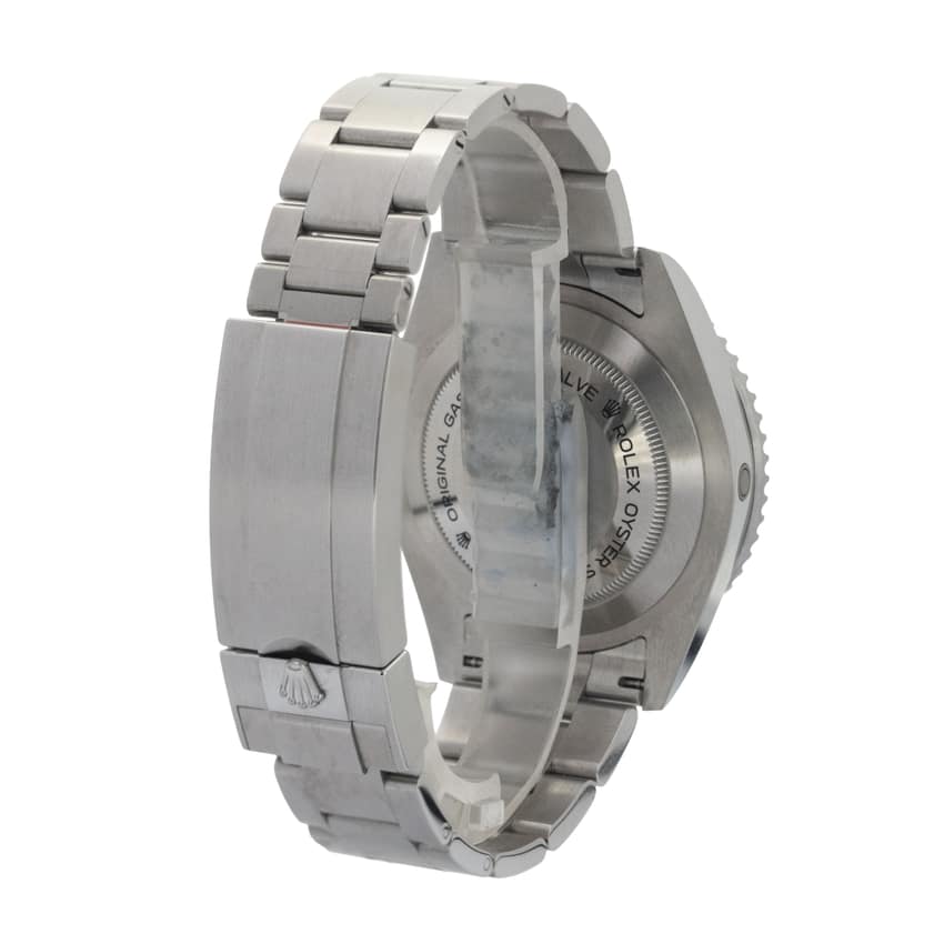 Rolex Sea-Dweller 126600 — thumbnail 3