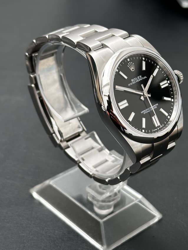 Rolex Oyster Perpetual 124300 — image 1 of 2